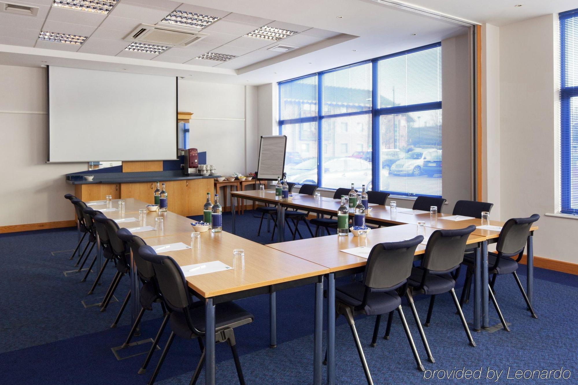 Holiday Inn Express Milton Keynes By Ihg Fasilitas foto